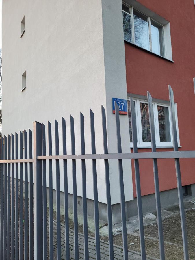 Filmowy Zoliborz Apartment Varşovia Exterior foto