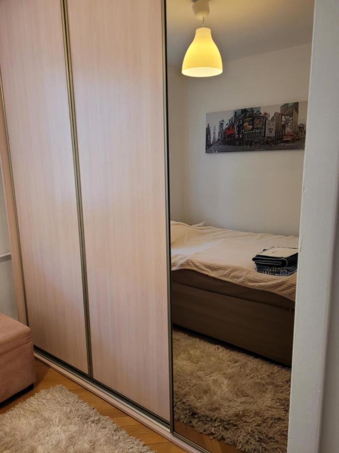 Filmowy Zoliborz Apartment Varşovia Exterior foto